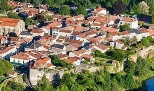 河东回乡建别墅为什么一定要选专业乡墅公司